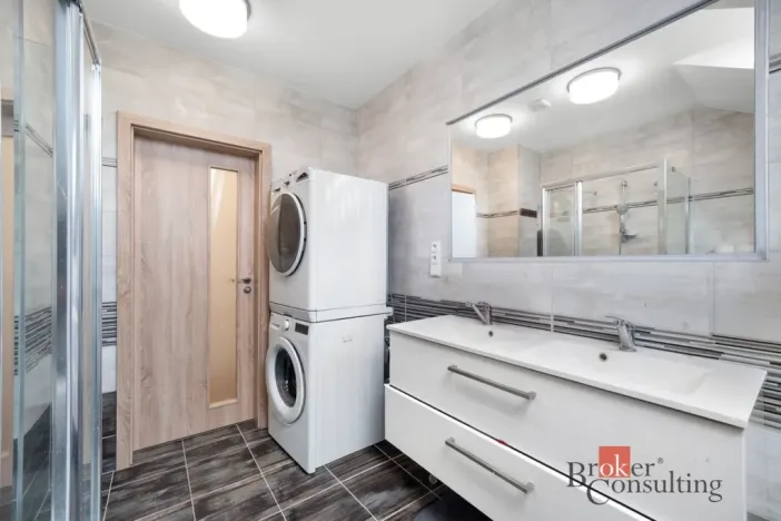 Prodej rodinného domu, Pozořice, U školy, 466 m2