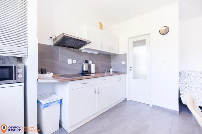 Prodej apartmánu, Staré Město - Stříbrnice, 450 m2