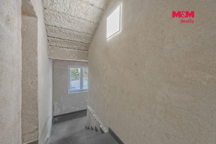 Pronájem komerční nemovitosti, Praha, Seifertova, 100 m2