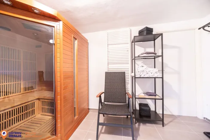 Prodej chaty, Staré Město - Stříbrnice, 450 m2