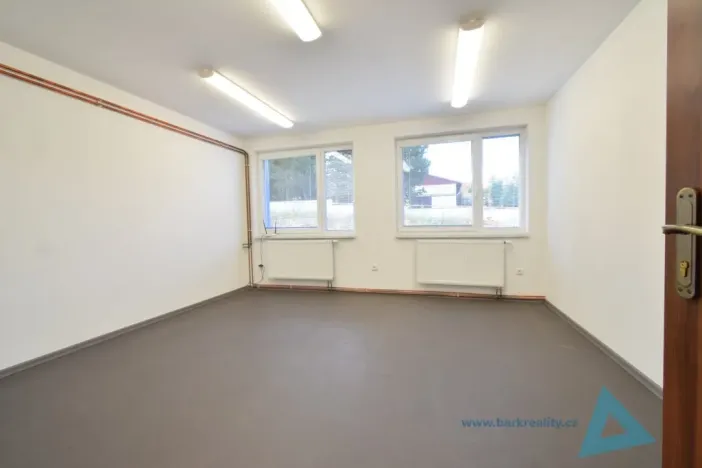 Pronájem kanceláře, Nová Paka, Pražská, 20 m2