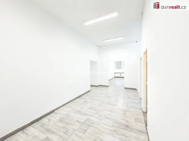 Pronájem obchodního prostoru, České Budějovice - České Budějovice 2, J. Opletala, 216 m2