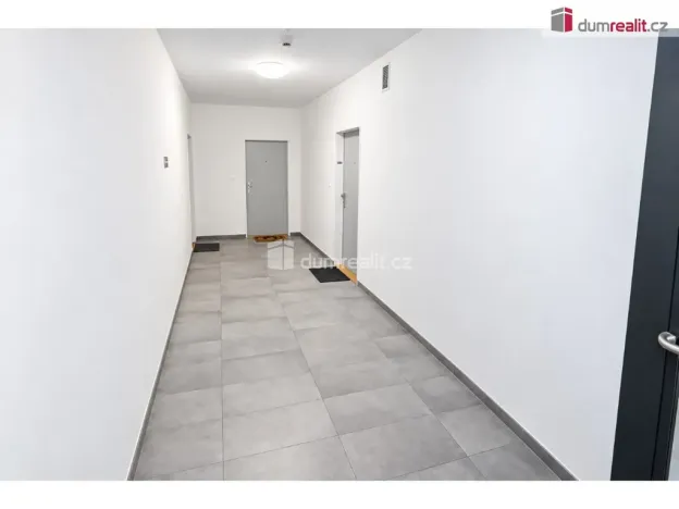 Pronájem bytu 2+kk, Praha - Uhříněves, Karla Guta, 54 m2