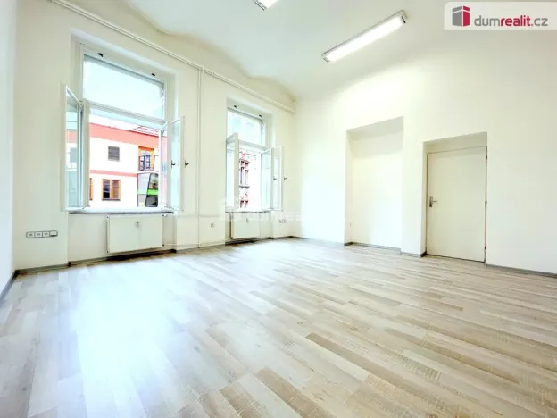Pronájem kanceláře, České Budějovice - České Budějovice 1, Karla IV., 24 m2