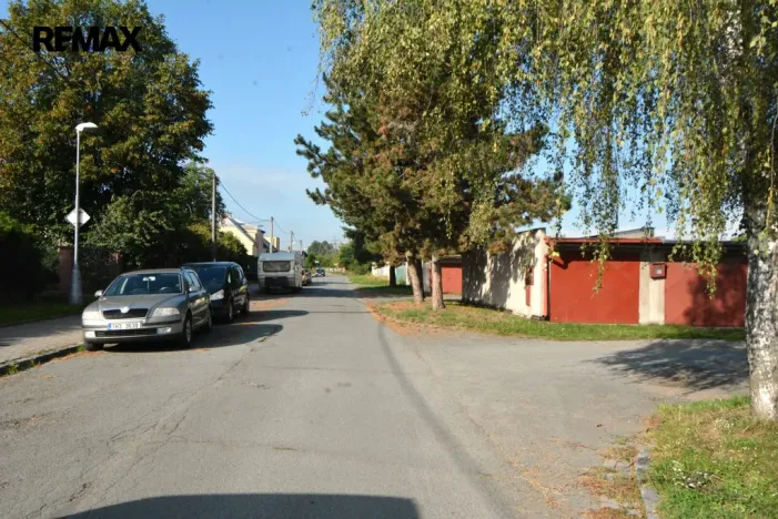 Pronájem garáže, Hradec Králové, 17 m2