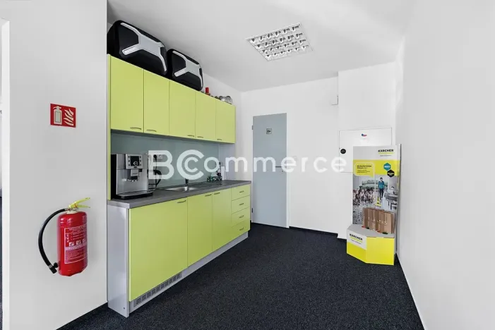 Prodej kanceláře, Brno, Holzova, 640 m2
