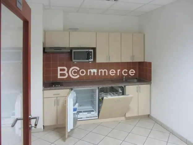 Pronájem skladu, Brno, 825 m2