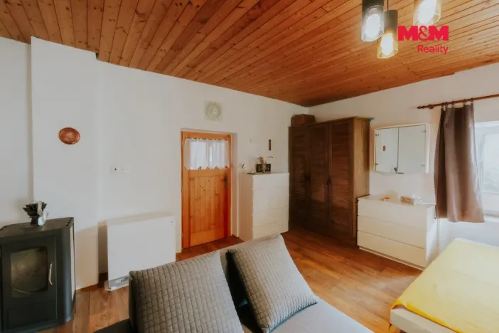 Prodej rodinného domu, Kadov - Lnářský Málkov, 250 m2