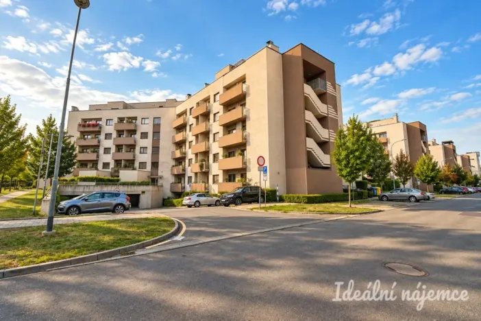 Pronájem bytu 2+kk, Brno, Kigginsova, 52 m2