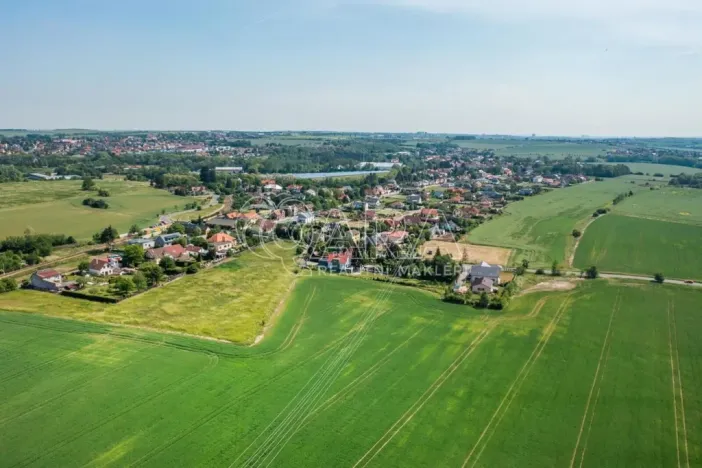 Prodej pozemku pro bydlení, Nučice, U zastávky, 12636 m2