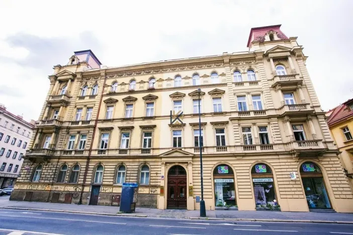 Pronájem kanceláře, Praha, Klimentská, 104 m2