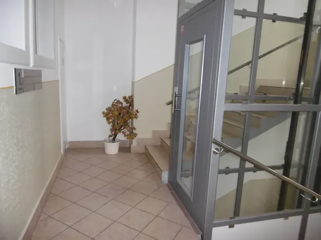 Pronájem kanceláře, Praha - Dejvice, Velflíkova, 20 m2