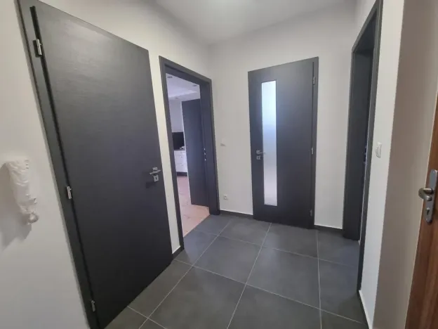 Pronájem bytu 2+kk, Pardubice - Zelené Předměstí, Pod Vinicí, 64 m2