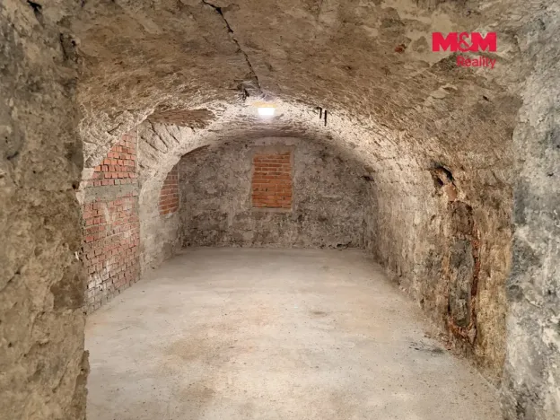 Pronájem obchodního prostoru, Jablonec nad Nisou, Anenské náměstí, 81 m2