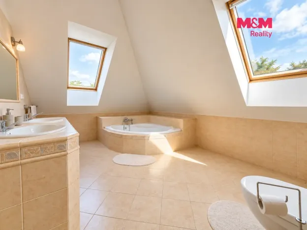Pronájem rodinného domu, Pletený Újezd, Partyzánská, 176 m2