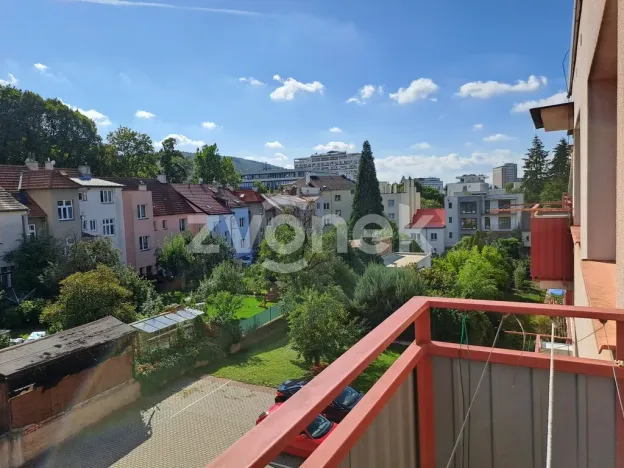 Pronájem bytu 1+1, Zlín, Hluboká, 37 m2