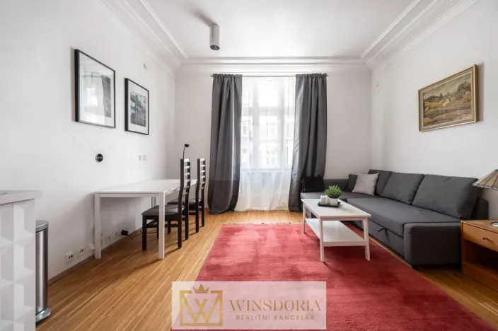 Pronájem bytu 1+kk, Praha, Eliášova, 28 m2