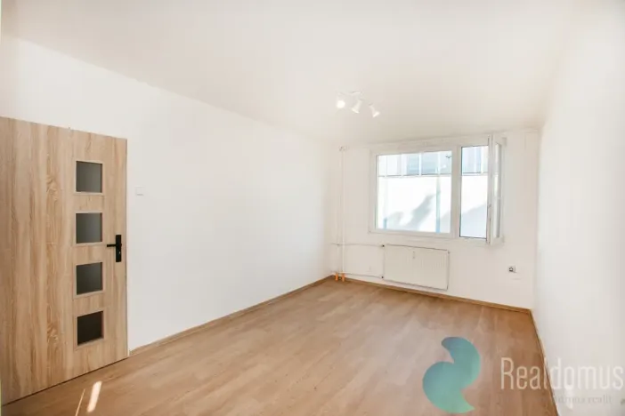 Pronájem bytu 2+kk, Benešov, Konopišťská, 40 m2