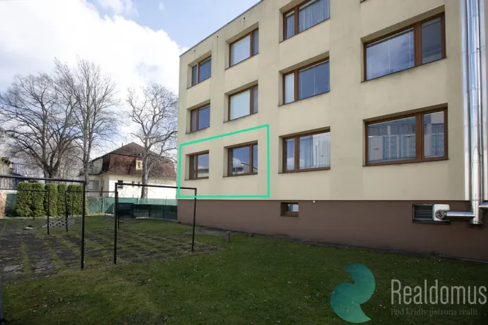 Pronájem bytu 2+kk, Benešov, Konopišťská, 40 m2