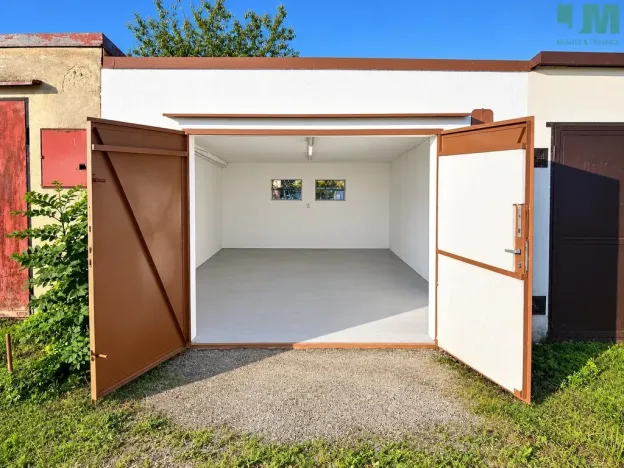 Prodej garáže, Jaroměřice nad Rokytnou, 27 m2