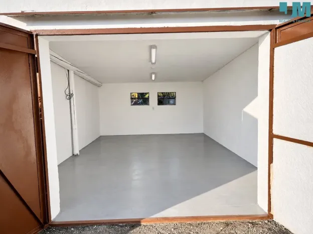 Prodej garáže, Jaroměřice nad Rokytnou, 27 m2