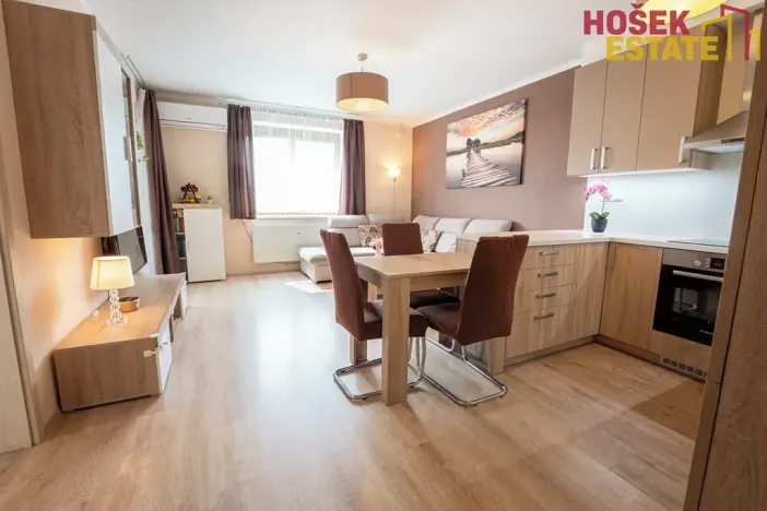 Prodej bytu 3+kk, Holubice, 80 m2