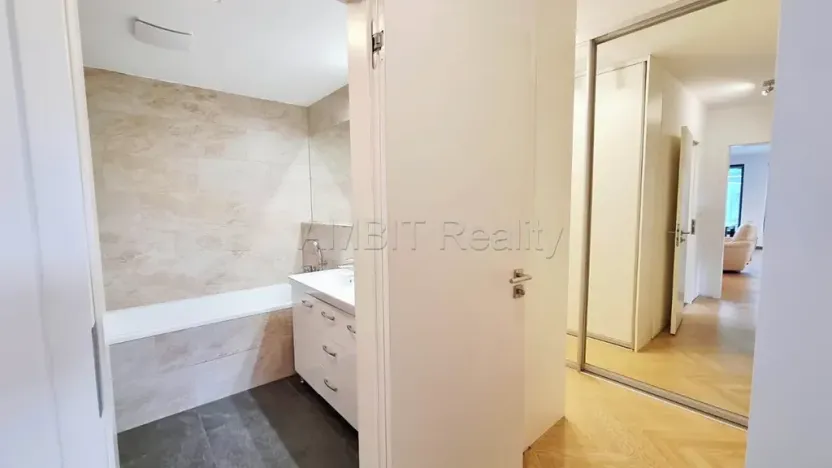 Pronájem bytu 4+kk, Praha - Žižkov, Kališnická, 99 m2