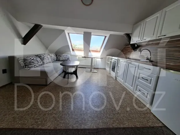 Prodej bytu 2+kk, Mikulovice, Hlavní, 83 m2