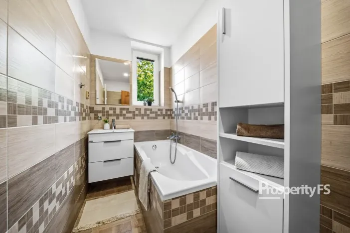 Prodej rodinného domu, Nové Strašecí, Nad Větrákem, 175 m2