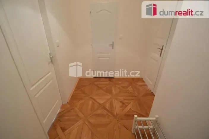Pronájem bytu 2+kk, Praha - Smíchov, Svornosti, 42 m2
