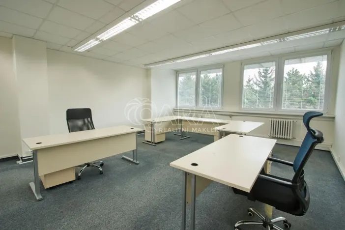 Pronájem kanceláře, Praha - Chodov, Roztylská, 650 m2