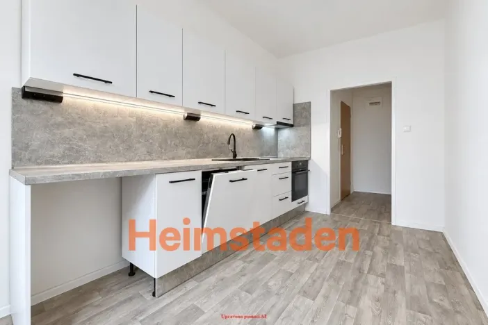 Pronájem bytu 2+1, Ostrava - Poruba, Hlavní třída, 77 m2