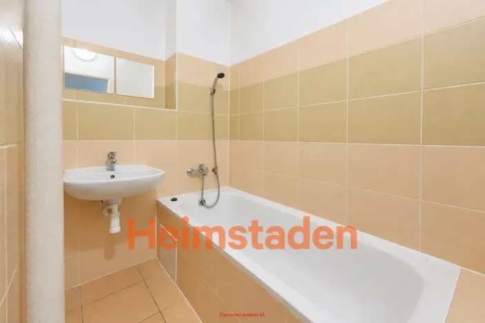 Pronájem bytu 2+1, Ostrava - Poruba, Hlavní třída, 77 m2