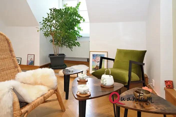 Pronájem kanceláře, Praha - Hradčany, Loretánské náměstí, 28 m2