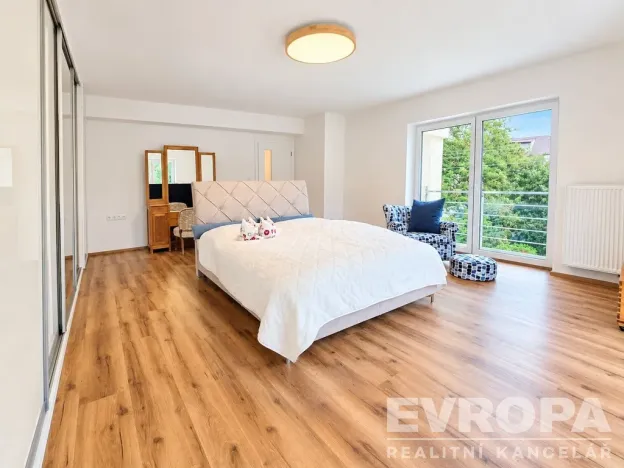 Pronájem bytu 3+kk, Tuchoměřice, U Kopečku, 110 m2
