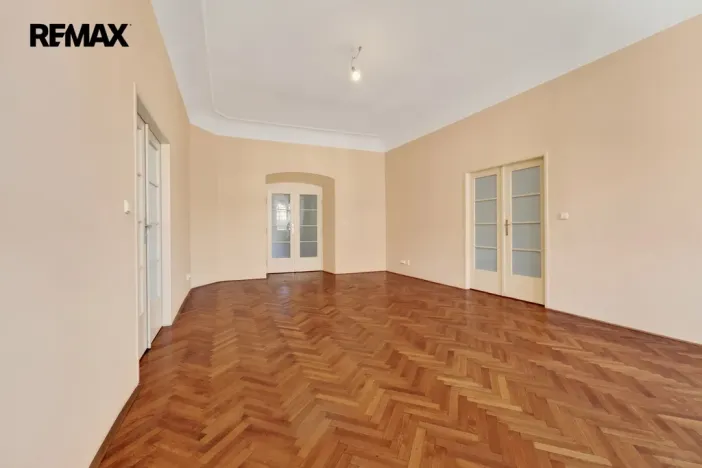 Pronájem kanceláře, Praha - Staré Město, Staroměstské náměstí, 130 m2