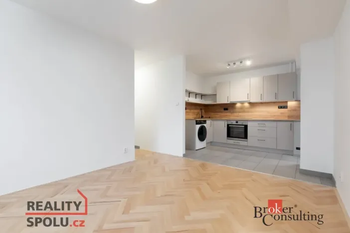 Pronájem bytu 2+kk, Ostrava - Poruba, Svojsíkova, 41 m2