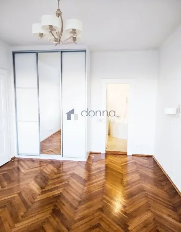Pronájem bytu 3+kk, Praha, Vinohradská, 77 m2