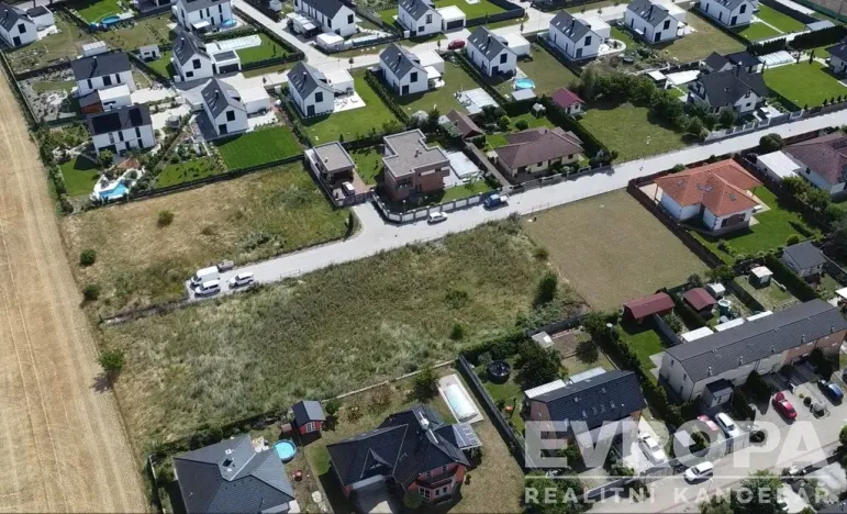 Prodej pozemku pro bydlení, Veleň, 791 m2