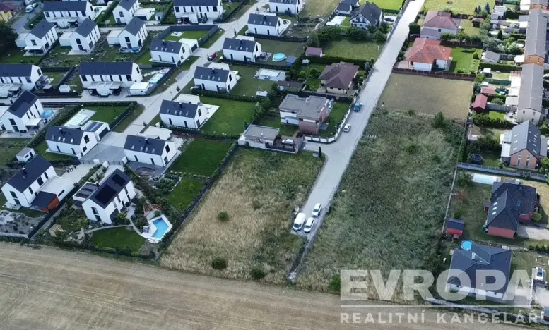 Prodej pozemku pro bydlení, Veleň, 791 m2