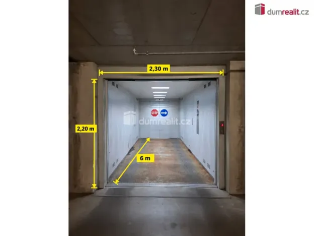 Pronájem garáže, Praha - Žižkov, Jeseniova, 14 m2