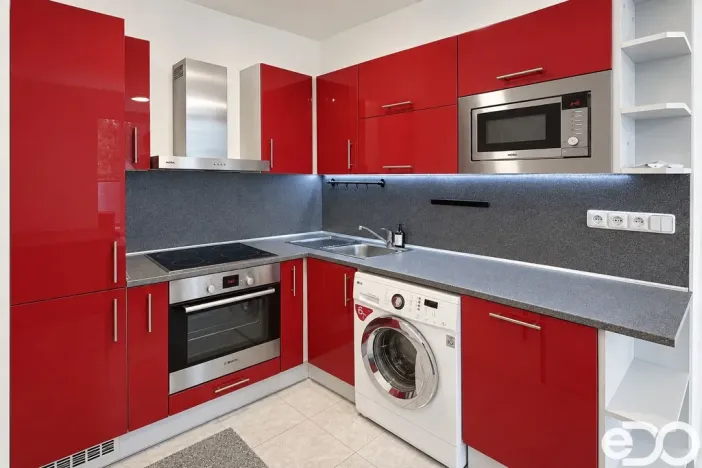 Pronájem bytu 2+kk, Praha, Točitá, 41 m2