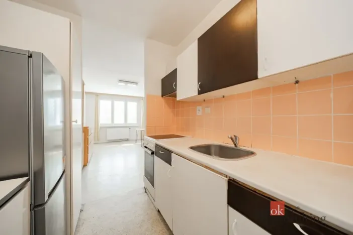 Prodej bytu 2+kk, Praha - Stodůlky, Bašteckého, 43 m2