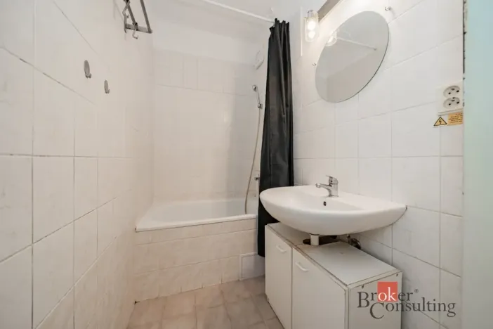 Prodej bytu 2+kk, Praha - Stodůlky, Bašteckého, 43 m2