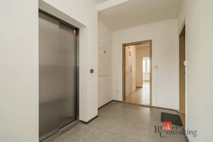 Prodej bytu 2+kk, Praha - Stodůlky, Bašteckého, 43 m2