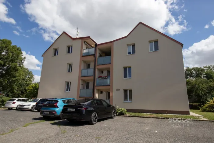 Prodej bytu 4+kk, Zápy, 83 m2