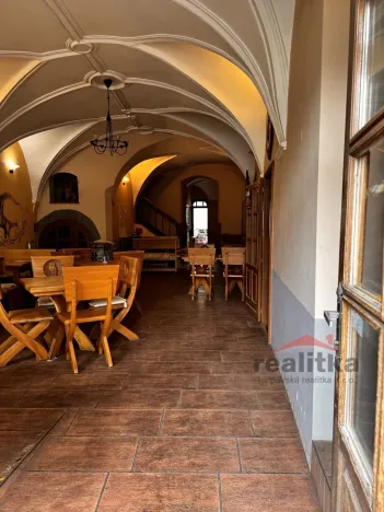Pronájem restaurace, Opava, Dolní náměstí, 191 m2