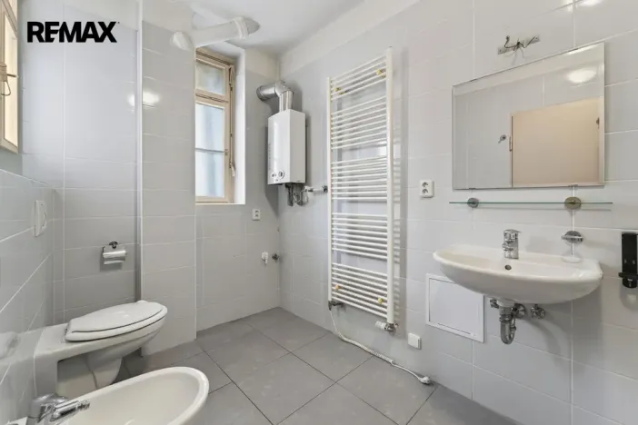 Pronájem bytu 3+1, Praha - Staré Město, Staroměstské náměstí, 130 m2
