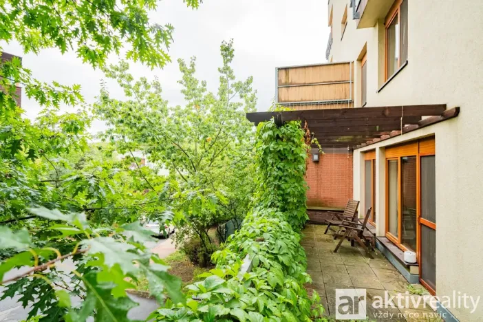 Pronájem bytu 2+kk, Praha - Smíchov, Na Císařce, 49 m2