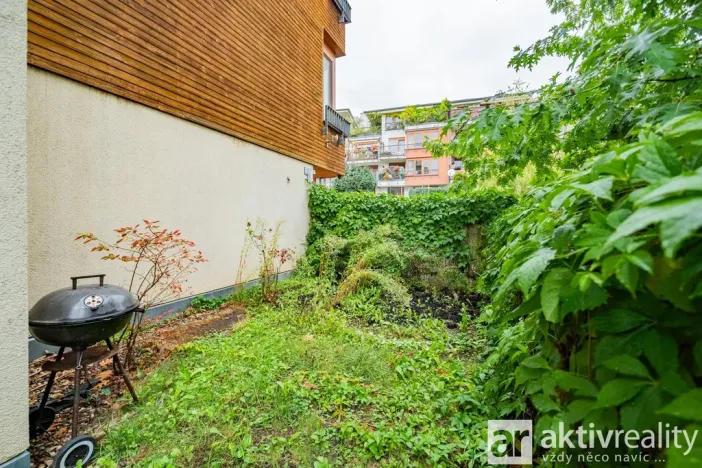 Pronájem bytu 2+kk, Praha - Smíchov, Na Císařce, 49 m2